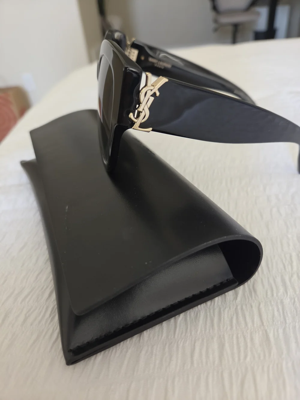 Authentic YSL Classic Cat-Eye Black Sunglasses for Women